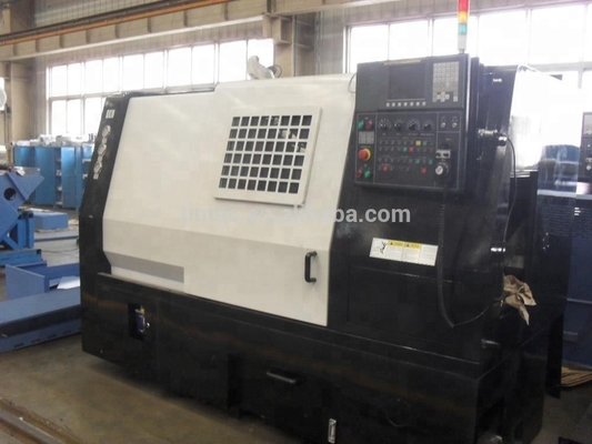 FANUC à double fuseau à lit incliné tour CNC AK-25 avec 12 postes d'outillage