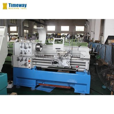 Machine à tourner à lit horizontal avec fente de fente de 58 mm Max. Longueur de la pièce 1000 mm