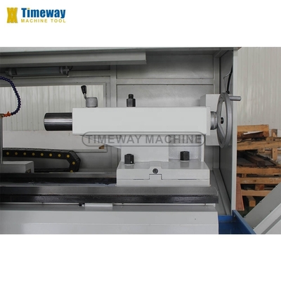 800 mm largeur du lit Lit plat machine à tour CNC avec pleine fonctionnalité et Max. 520mm swing