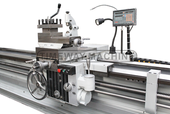 800 mm Swing Q-325F Tours métalliques Grand forage de broche et vitesse d'alimentation rapide 0 3740 mm/min