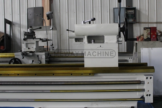 Améliorez votre atelier avec une machine à tourner en métal à haute précision à haute vitesse