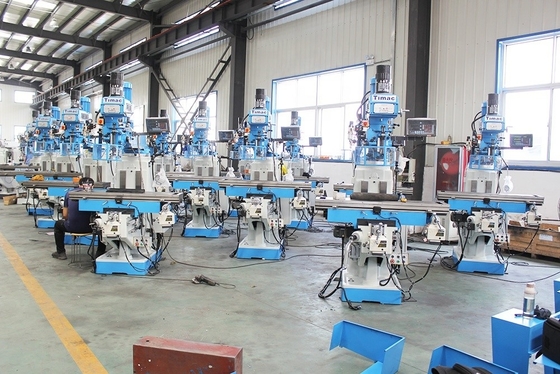2.2kW Spindle Motor Power 3-Axis DRO Universelle à tête tournante fraiseuse pour le fraisage