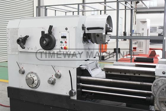 3900 KG Poids 3725x1473x1622 mm Moteur à chaud tourne-disque machine à tourner des métaux pour couper des fils