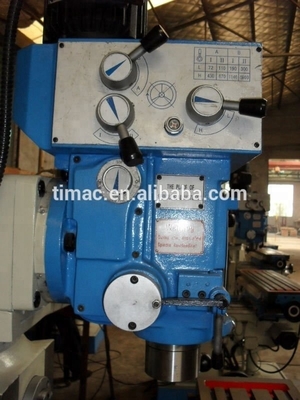 600/300/280mm Table Travel Conventionnel fraisage machine de forage pour le forage polyvalent