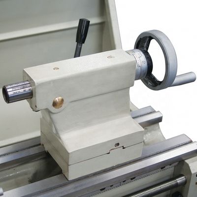 1940X760X1520mm Machine à tour à fente de précision avec une capacité de traitement moyenne