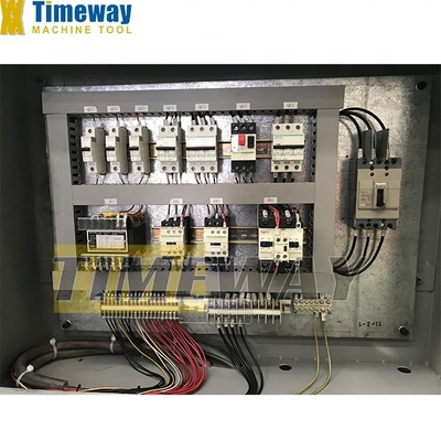 Tour à huile CNC spécial à haute précision multifonctionnelle pour les besoins de filetage de tuyaux