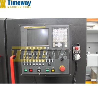 Machine à tourner à l'huile CNC avec fente à broche de 440 mm et système de contrôle SIEMENS