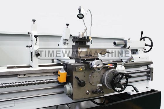 Machines à tour à couverture universelle pour le tournage de précision de pièces de 3132x975x1230 mm