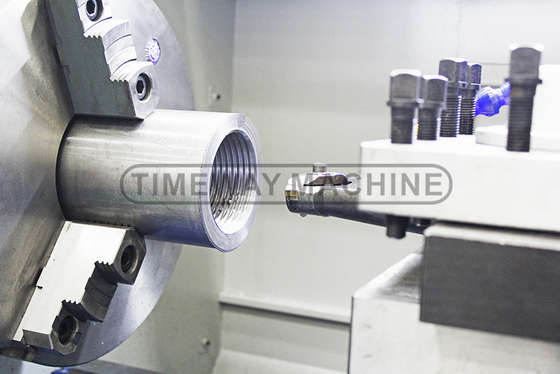 Machine à tour CNC à fil de tuyauterie QK-200 avec 4 postes d'outillage et système de contrôle FANUC