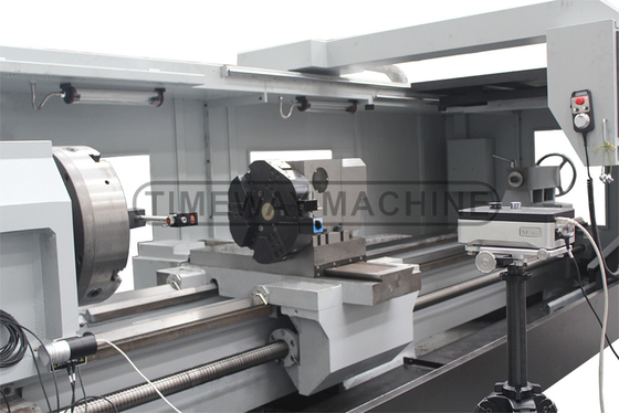 Machine à tour CNC à fil de tuyauterie QK-200 avec 4 postes d'outillage et système de contrôle FANUC