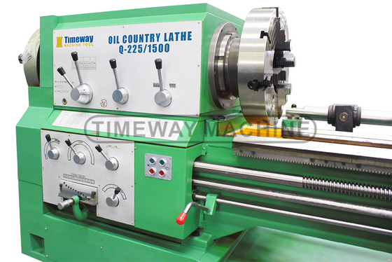 220 mm Largeur du lit Pays de l'huile Tour à grande profondeur pour le métal Q-225 fil de tuyau Tour horizontal