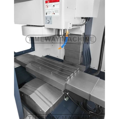 2400 kg de poids type lit outil de fraiseuse verticale XH7126 avec 12 capacité ATC