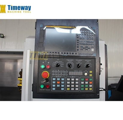 Capacité d'usinage à charge moyenne Machine à tour CNC à fuseau unique