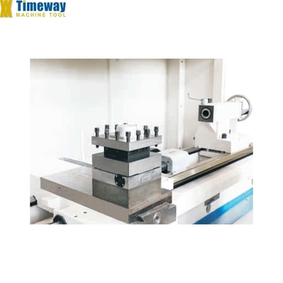 Machine à tour horizontal à haute efficacité de traitement CNC AK-800B à 2 axes