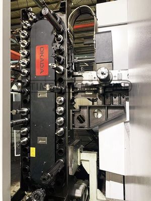 24 Magasin d'outils Capacité Centre d'usinage horizontal CNC à quatre axes de haute précision