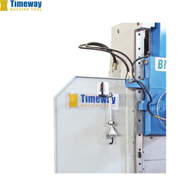 7300 kg Poids BM715 Fraiseuse verticale pour le traitement des métaux polyvalents
