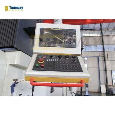 Industrie Centre d'usinage automatique avec magasin d'outils Capacité 24 2022 chaud