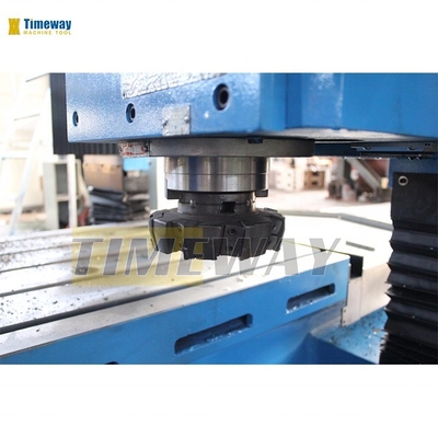 Machine à fraisage à double colonne avec 800 mm de déplacement de la table et 1100 mm de déplacement de l'axe Y