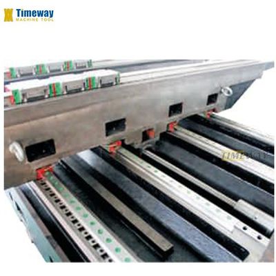 Centre d'usinage vertical de haute précision pour l'usinage avancé