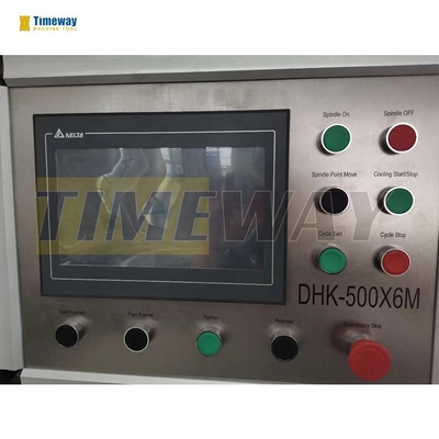 Machine à affûter en profondeur avec un débit de pompe de refroidissement de 50 L/min et une puissance de servomoteur de 0,45 kW