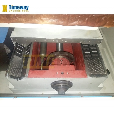Machine de broyage cylindrique universelle de haute précision avec une distance de 2000 mm entre les centres
