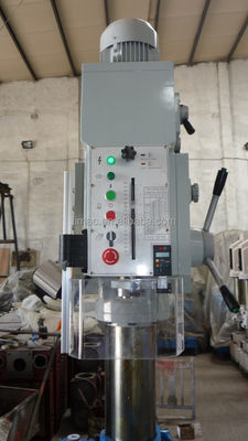 860 KG Tête à engrenages Piédestal Forage machine de forage verticale Z5050A Bule et blanc