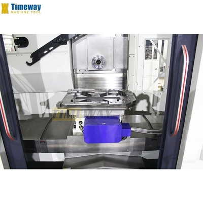 Centre d'usinage des métaux avec une répétabilité de 0,005 mm et une vitesse de fuseau de 0 à 6000 tr/m