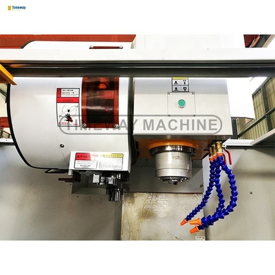 Centre d'usinage vertical CNC avec contrôleur FANUC ± 0,008 précision de positionnement mm