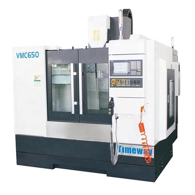 Centre d'usinage vertical de haute précision VMC650 avec 650 mm de déplacement longitudinal en ligne