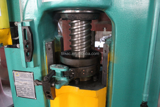 Forgeage à double disque manuel 200 mm Slide Stroke Friction Screw Press à 101*1141*2655 mm