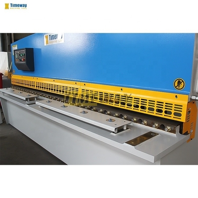 Machine à tondre hydraulique à poutre oscillant de la série 2022 QC12Y avec services d'usinage supplémentaires