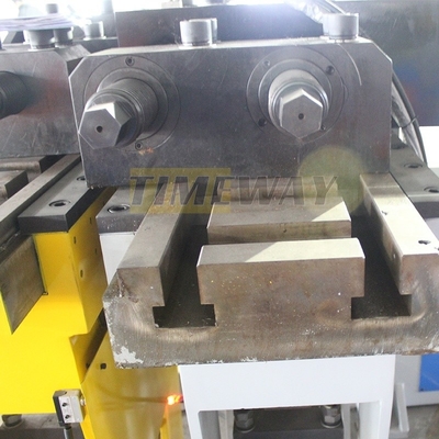 Machine de pliage de tuyaux hydrauliques automatique de 22 kW pour la production à grande échelle