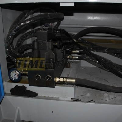 Machine de pliage de tuyaux hydrauliques automatique de 22 kW pour la production à grande échelle