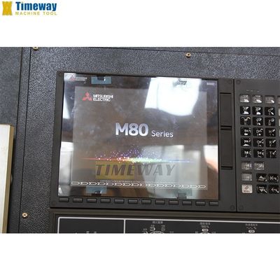 Centre d'usinage vertical de haute précision Machine de fraisage CNC 550 mm Voyage vertical