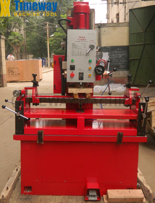 Machine de perçage manuel du siège de soupape 820 mm à axe X T8590A T8590B pour le perçage précis