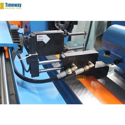 Machine de meulage cylindrique de précision avec poids de 3000 kg et longueur de meulage maximale de 500 mm