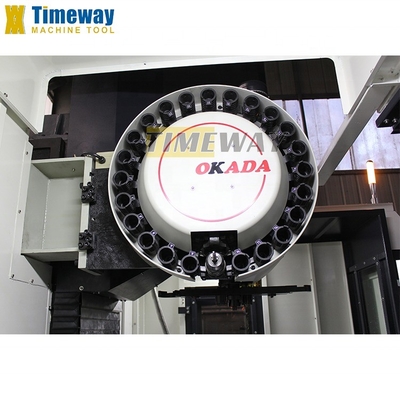 GSK/Fanuc/Siemens contrôle 3 axes centre d'usinage vertical avec 1100 mm X Table Voyage