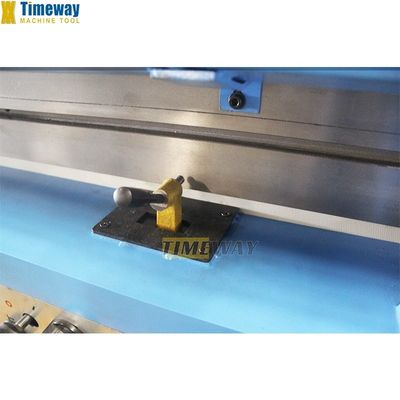 750x75x305 mm Taille de roue de meulage externe Machine de meulage cylindrique de 4 kW de puissance