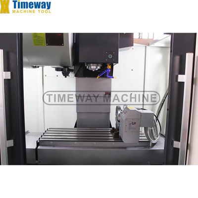 VMC650L Centre d'usinage vertical 700 mm Voyage de table ± 0,006 mm Opération de répétabilité