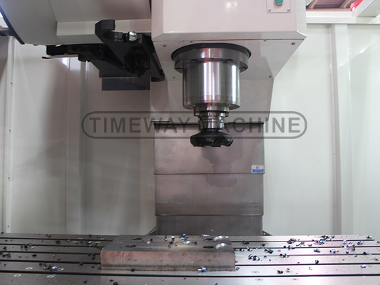 700 mm Table Travel VMC1270L Fraiseuse verticale à haute rigidité pour l'usinage CNC