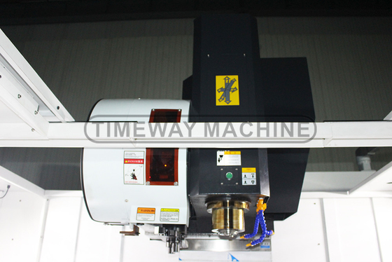 VMC1370 Grand centre d'usinage verticale CNC fraiseuse avec 1300 mm Table Voyage