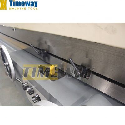 Machine de meulage cylindrique de haute productivité de 900 mm pour le meulage polyvalent