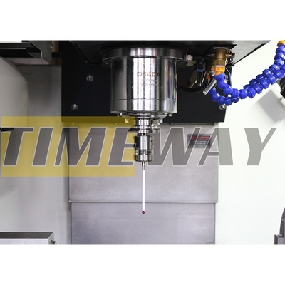 Centre d'usinage vertical de haute précision VMC850G 3 axes avec une grande précision de positionnement